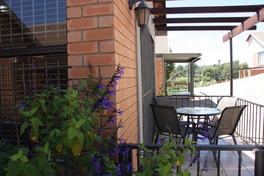 1 Bedroom Property for Sale in Langenhovenpark Free State